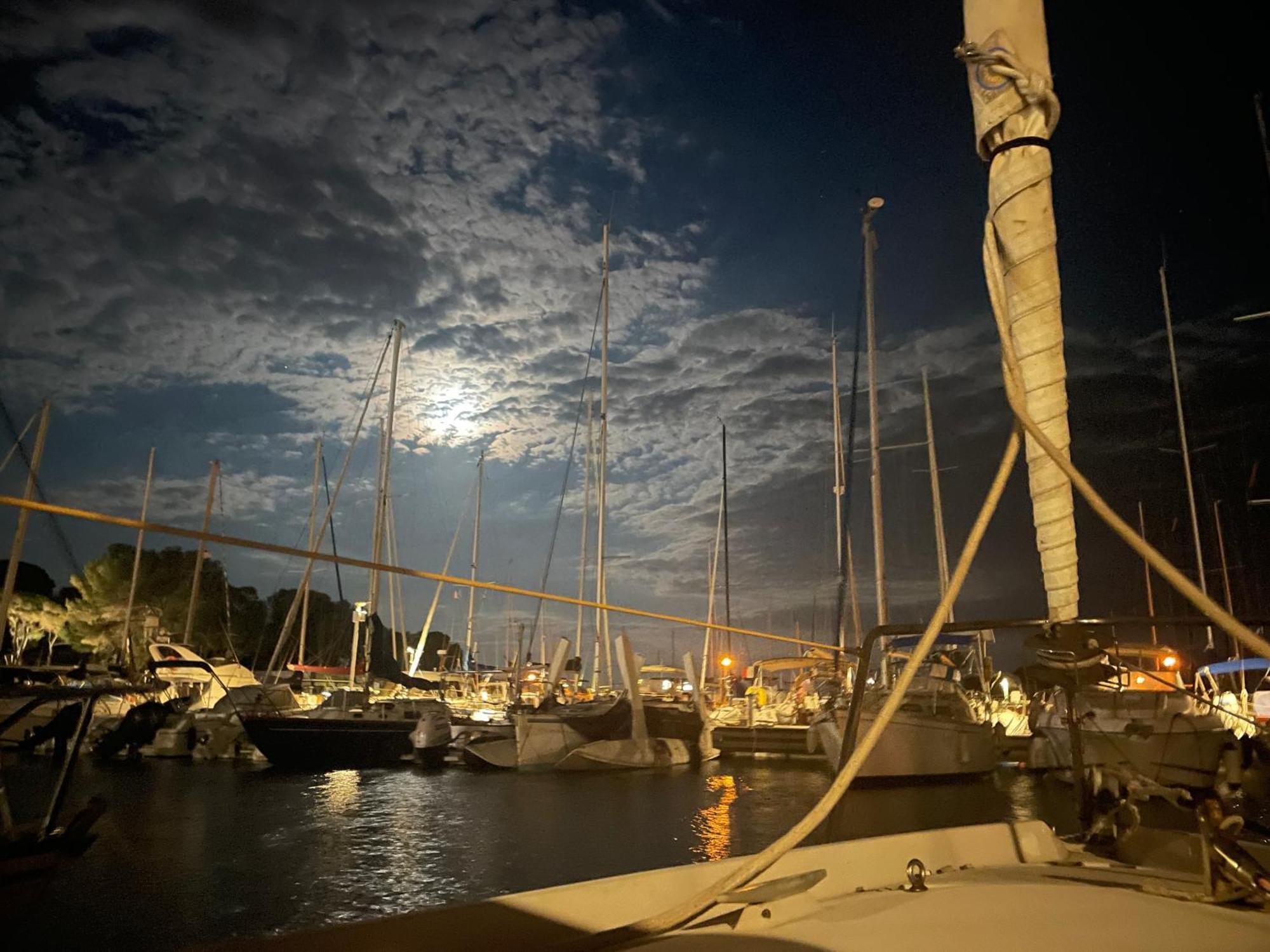 Saint-Raphaël Yacht Studio Galarne מראה חיצוני תמונה