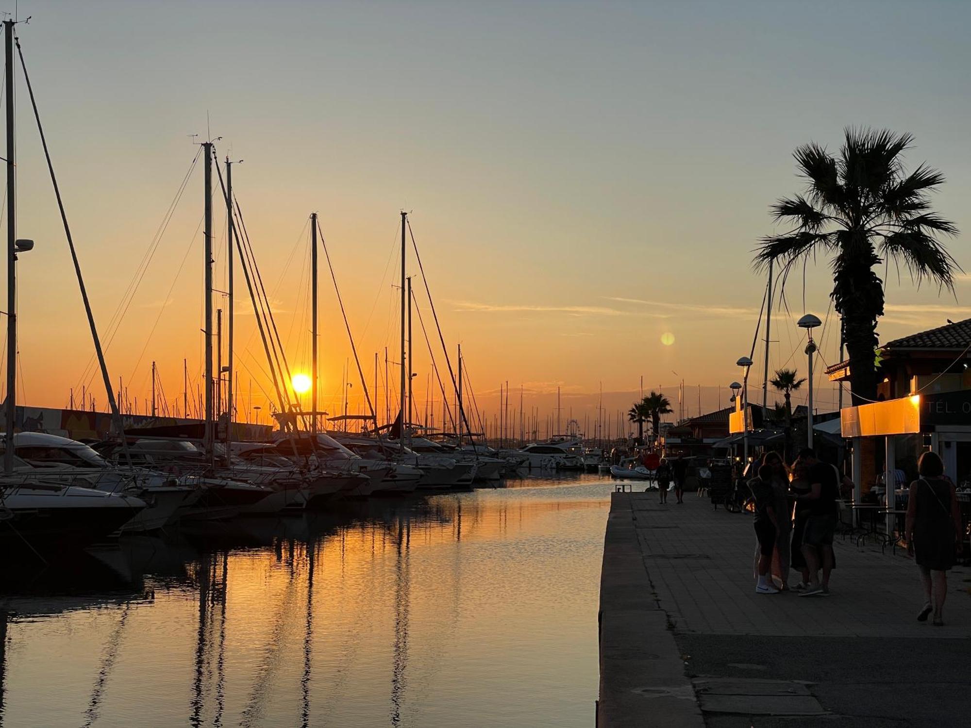 Saint-Raphaël Yacht Studio Galarne מראה חיצוני תמונה