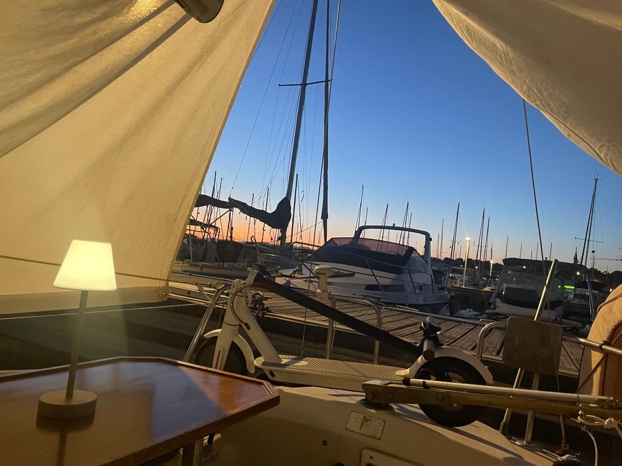 Saint-Raphaël Yacht Studio Galarne מראה חיצוני תמונה