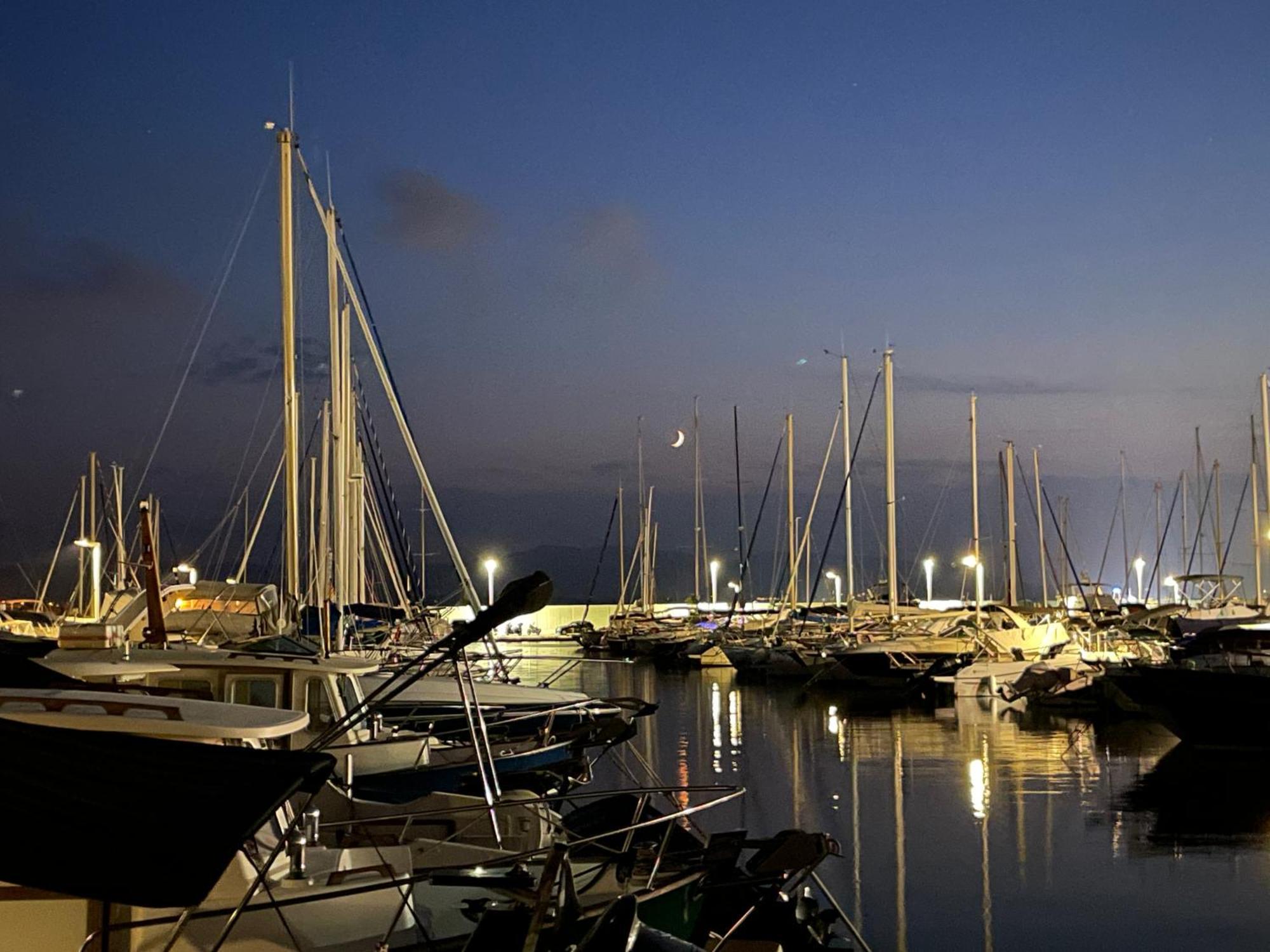 Saint-Raphaël Yacht Studio Galarne מראה חיצוני תמונה